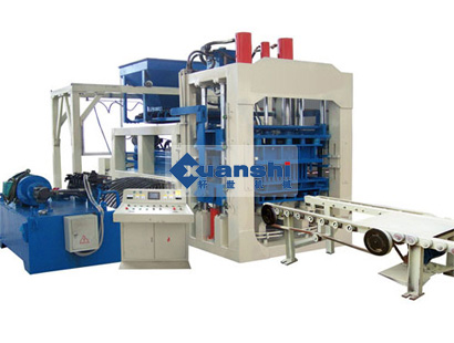 QT8-15型全自動液壓砌塊機