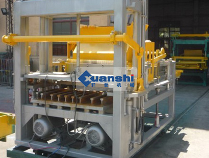 全自動彩瓦、彩磚成型機